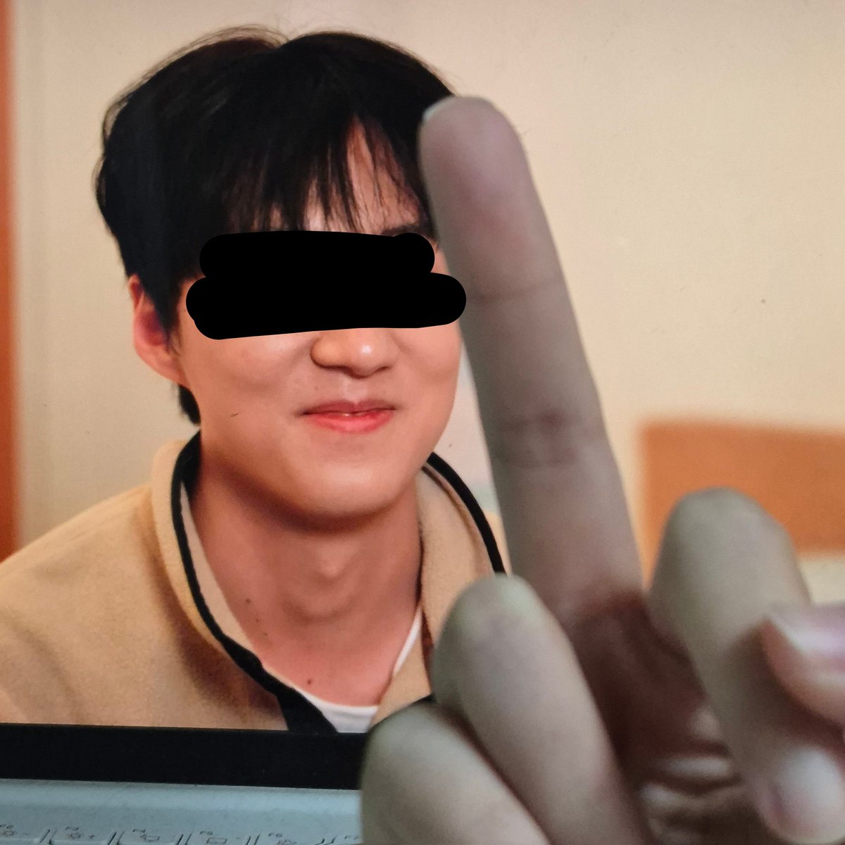 6supouring's tweet photo. 못참겠다 https://t.co/m6uPFBTqZD