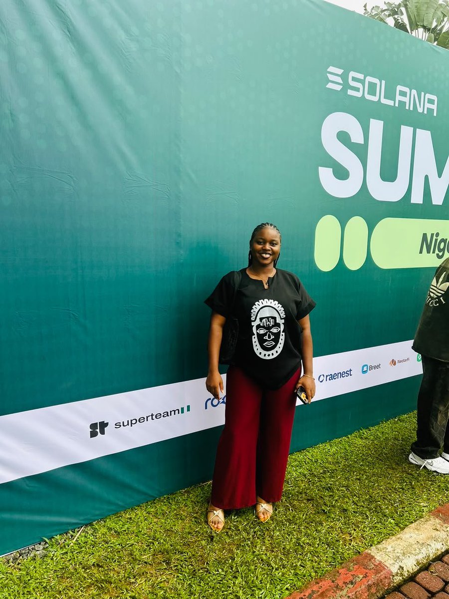 ComradeNora's tweet photo. Solana Summit, Uyo was a blast🔥💯
 @HypaMarket and @ectowaregames represented like maddd. 
#Uyo #solana https://t.co/KvidtaW9oj