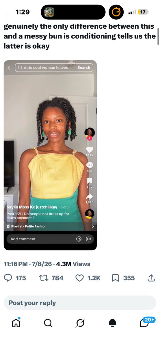 brownsugaaaa3's tweet photo. so once again i was right. on the left, a woman i defended for wearing these natural chunky twists, over 700 quotes and comments dragging me. on the right, same hairstyle, just a different texture, no discourse at all. yall are mentally COLONIZED! https://t.co/GdGefunrmY