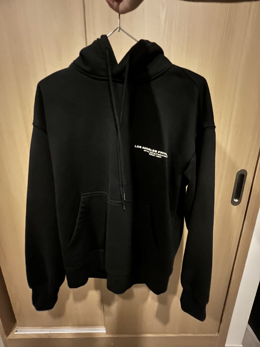 giantcherrys's tweet photo. ส่งต่อเสื้อhoodie h&amp;m 500รส #ส่งต่อเสื้อผ้ามือสอง #เสื้อผ้ามือสอง #ส่งต่อเสื้อผ้า  #โล๊ะตู้เสื้อผ้า #ส่งต่อstylist #เสื้อผ้าเกาหลี #โล๊ะตู้เสื้อผ้ามือสอง #เสื้อผ้าราคาถูก #ส่งต่อเสื้อผ้ามือสองสภาพดี #hm #uniclo https://t.co/KpogocSayS