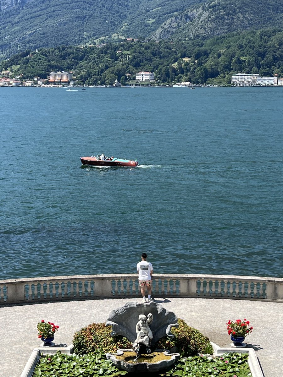 MEHDIVIBES_'s tweet photo. J’ai mes photos stylées au lac de Côme avant GTA 6 https://t.co/9kYg1TiYoA