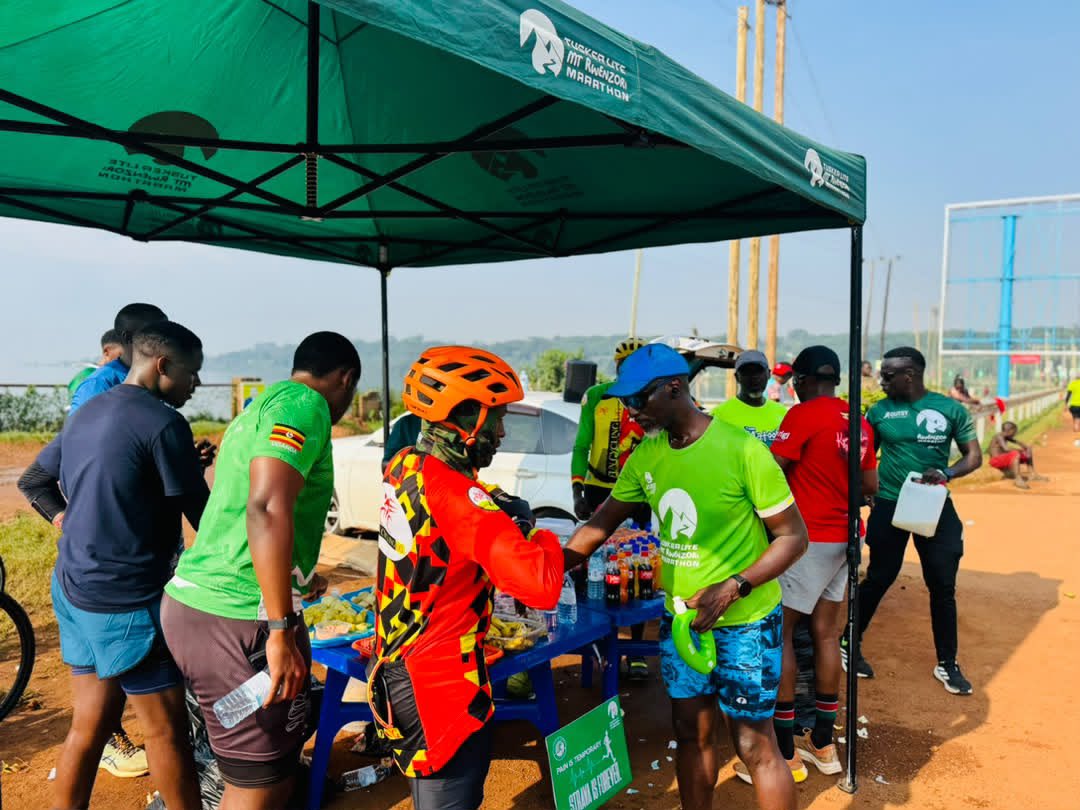 BahityaRonaldo's tweet photo. Kampala-Entebbe Activation Run 🏃‍♀️ 

Hundreds of runners have flocked to Santa Maria Hotel, Entebbe for an exciting celebration of the Rwenzori Marathon following the successful Kampala activations.

The energy is high, the passion is unstoppable and the road to the Rwenzori mountains continues!

#TuskerLiteRwenzoriMarathon