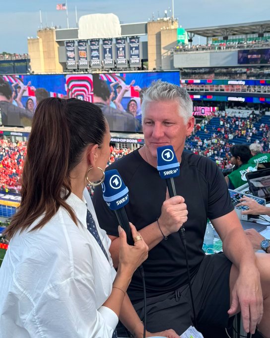 RomzyUnited's tweet photo. 🚨🔴🗣️🎙️Bastian Schweinsteiger;

"I want manutd to win the premier League, A lot of people ask me why I talk about Manchester United so much or post about the club. The truth is, I love United. I follow every match, and I love the passion of the fans, their passion is unmatchable.

Manchester United is one of the biggest brands in world football. I only wish I had gone there earlier. Playing for United was a dream fulfilled for me because it was the club I grew up supporting.