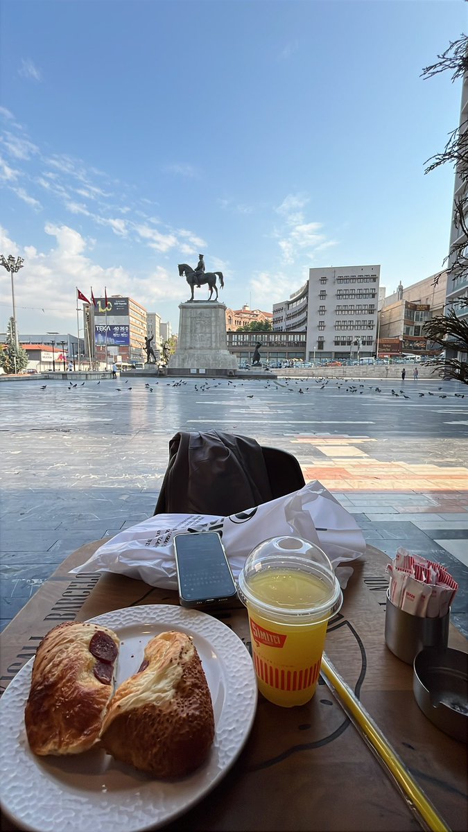 erolcum's tweet photo. Gunaydın Ankara……. https://t.co/pIvcNCehvg