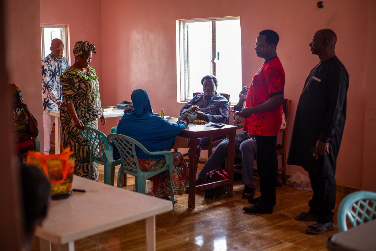 Ecwakaura's tweet photo. Today was another incredible day of bringing quality healthcare closer to the community. From medical consultations and health screenings to health education and compassionate care, we were honored to serve and make a positive impact on many lives. https://t.co/FKeYWbmk4m