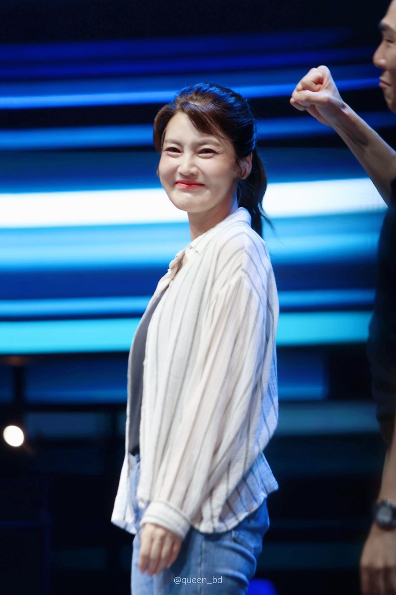 Ajum_unnie's tweet photo. 0809 디어에반핸슨 커튼콜 1

하이디 핸슨 - 김선영 https://t.co/6VfeCowrVM