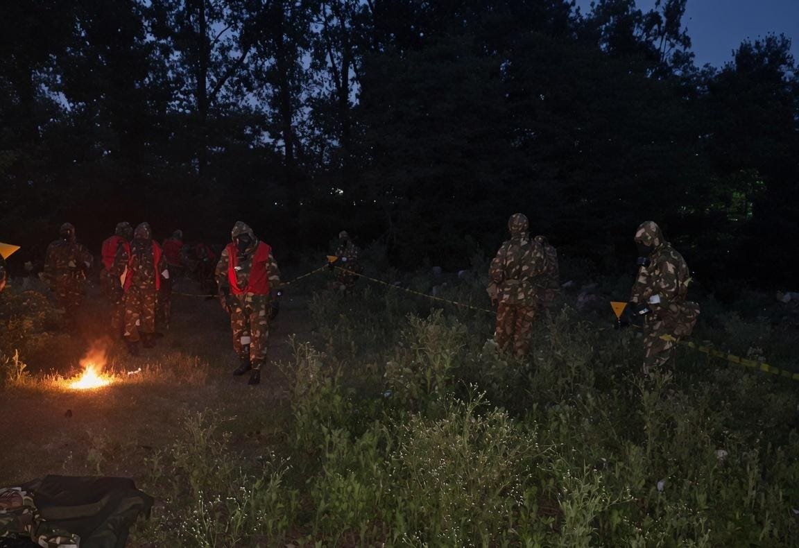 UBArea_IA's tweet photo. 🔥 WHEN THE BATTLEFIELD TURNS TOXIC—WARRIORS DON’T BACK DOWN! ☢️⚔️
“Preparedness is the foundation of victory.”
At #SuryaCommand CBRN School, #GoldenKeySappers forged combat readiness through the Command Fighting Dirty Formation Course.
☢️ MOPP & survival drills
⚔️ Fighting in contaminated zones
🚨 CBRN QRT/QRMT operations
🔍 Reconnaissance & monitoring
👁️ CBRN sentry duties
Train for the worst. Fight through it. WIN. 🇮🇳🔥
#GoldenKeySappers #GoldenKeyDivision #SuryaCommand #UttarBharat #IndianArmy #CBRN #FightDirty #CombatReady #TrainToWin #सज्जताविजयस्य
@adgpi @panchshulpulse @PRODefDehradun @suryacommand @IbexRadioTarana @radioibextarana @voiceofspiti @voiceofkinnaur @ProDefLko @SpokespersonMoD @DefMinIndia