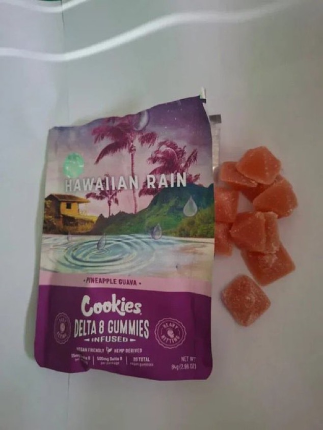 NigeriaStories's tweet photo. The NDLEA has alerted  parents after uncovering drugs in cookies 🍪 and gummies https://t.co/Asi0eJPkkx
