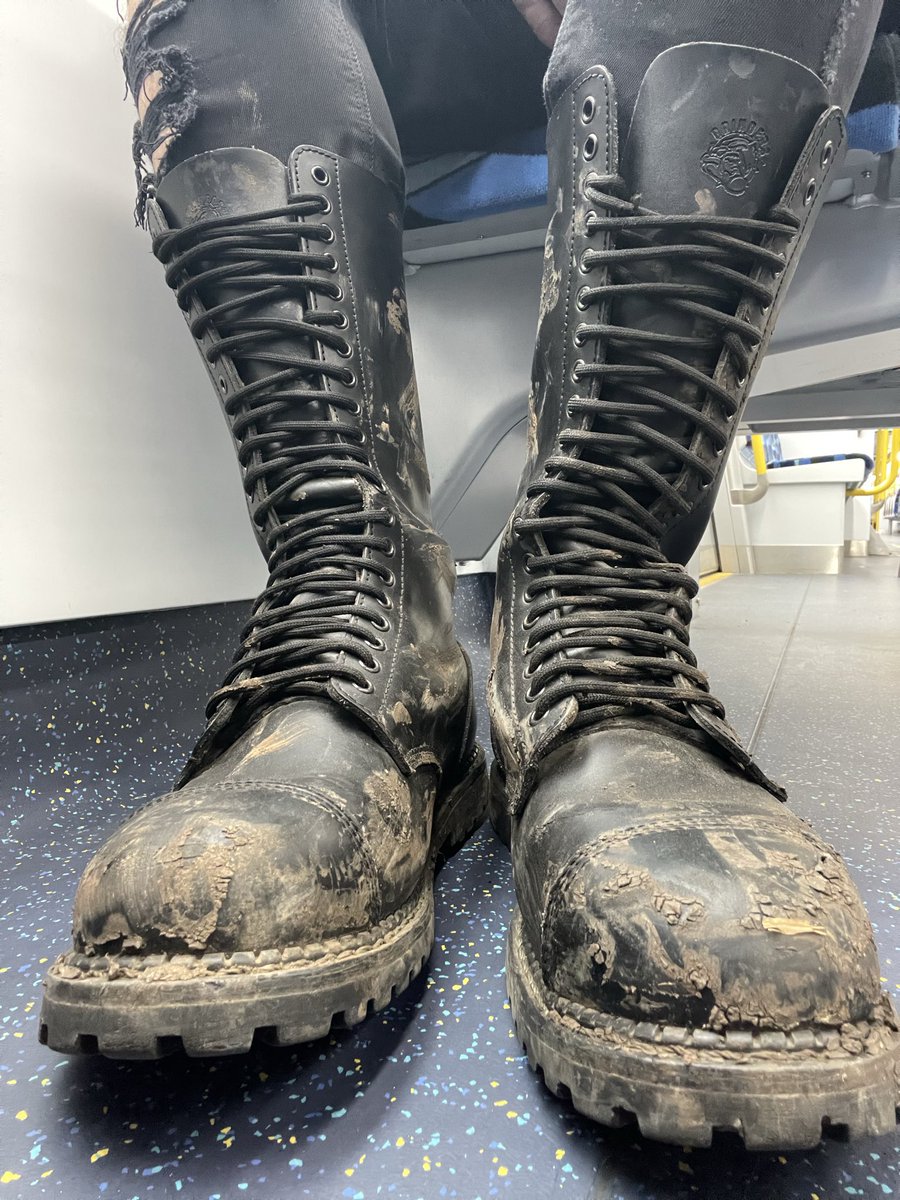 PunkBootboy tweet picture