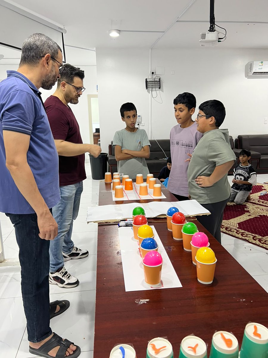 majd_aloloum's tweet photo. 🧠 الذاكرة الحديدية
ضمن فعاليات النادي الصيفي، يتحدى الطلاب ذاكرتهم من خلال ألعاب وأنشطة ممتعة تنمّي التركيز وسرعة التذكر في أجواء مليئة بالحماس
@majd_aloloum https://t.co/ZR0LDXu5Xu