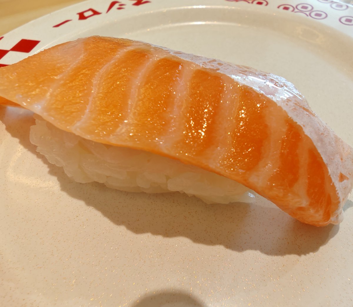 iemon97's tweet photo. 大トロで110円はお得だな🤤🍣　
#スシロー https://t.co/simB1FhO4Q