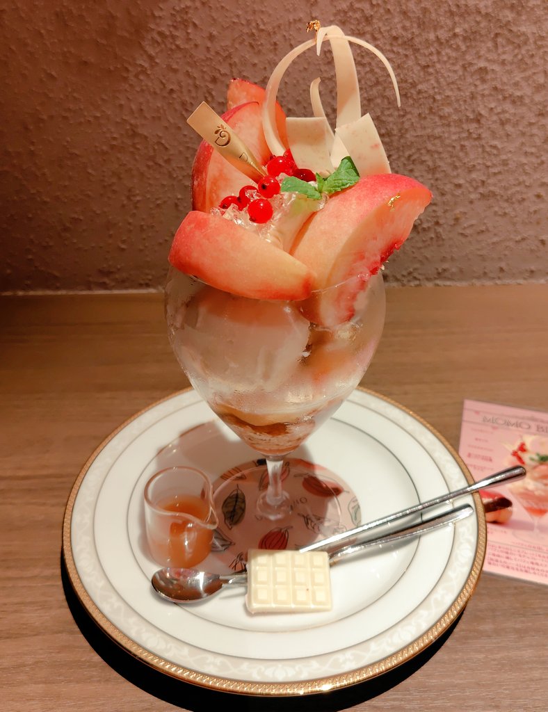 chisato_sweets's tweet photo. 推しのイベントがあって東京きてました！楽しかったけどつかれたー！
飛行機の時間まで羽田なうです🫡 https://t.co/lWUJqyFJqQ