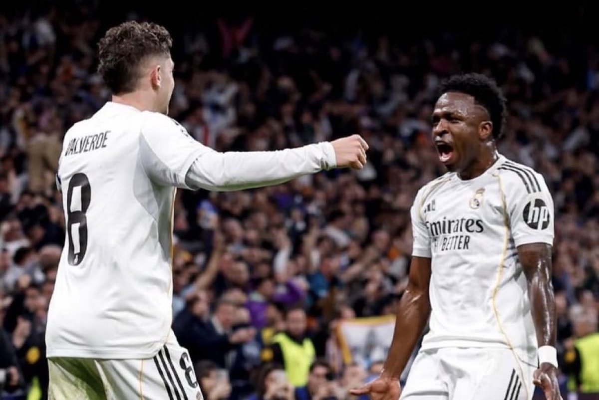 99FootBall0's tweet photo. 🚨⚪️ Fede Valverde on Vini Jr’s new contract: “We’re really happy to see him renew. We know just how important he is to this team and what he represents.”

#fyp #viral #trading #RealMadrid https://t.co/Yq3BKOSeOa
