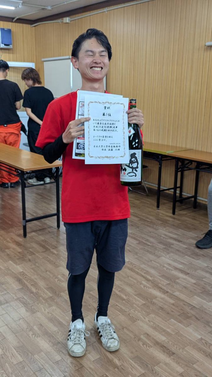 TUMC132's tweet photo. 昨日は東北学自連シリーズの日大Gに参加しました！ビギナークラスでは弊部部員が2位、3位、ドリフトクローズドクラスでは優勝という結果を残しました。エビス西でジムカーナができる貴重な機会を作っていただいた日本大学工学部自動車部様、またエントラントの皆様本当にお疲れ様でした。 https://t.co/UnlQtGOupZ