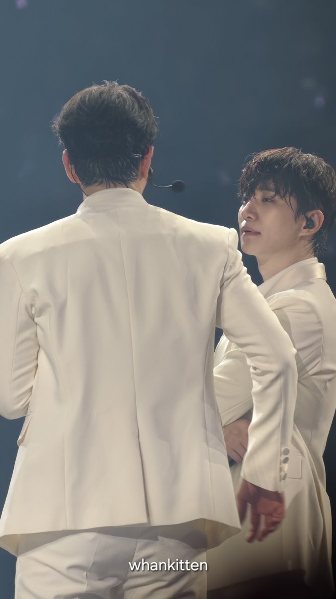 WHANKITTEN's tweet photo. 🍌🐧 #ChanNuneo https://t.co/uXI0cN1IX0