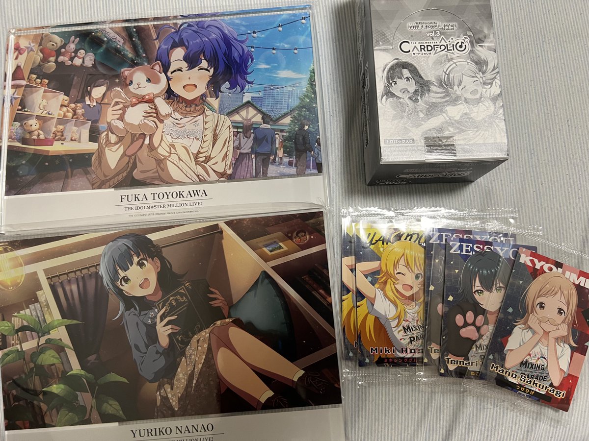 Sazansanta's tweet photo. 戦利品！
右上のボックス開けたらめちゃくちゃいいカード引けた🙏 https://t.co/sQnjdg1FyD