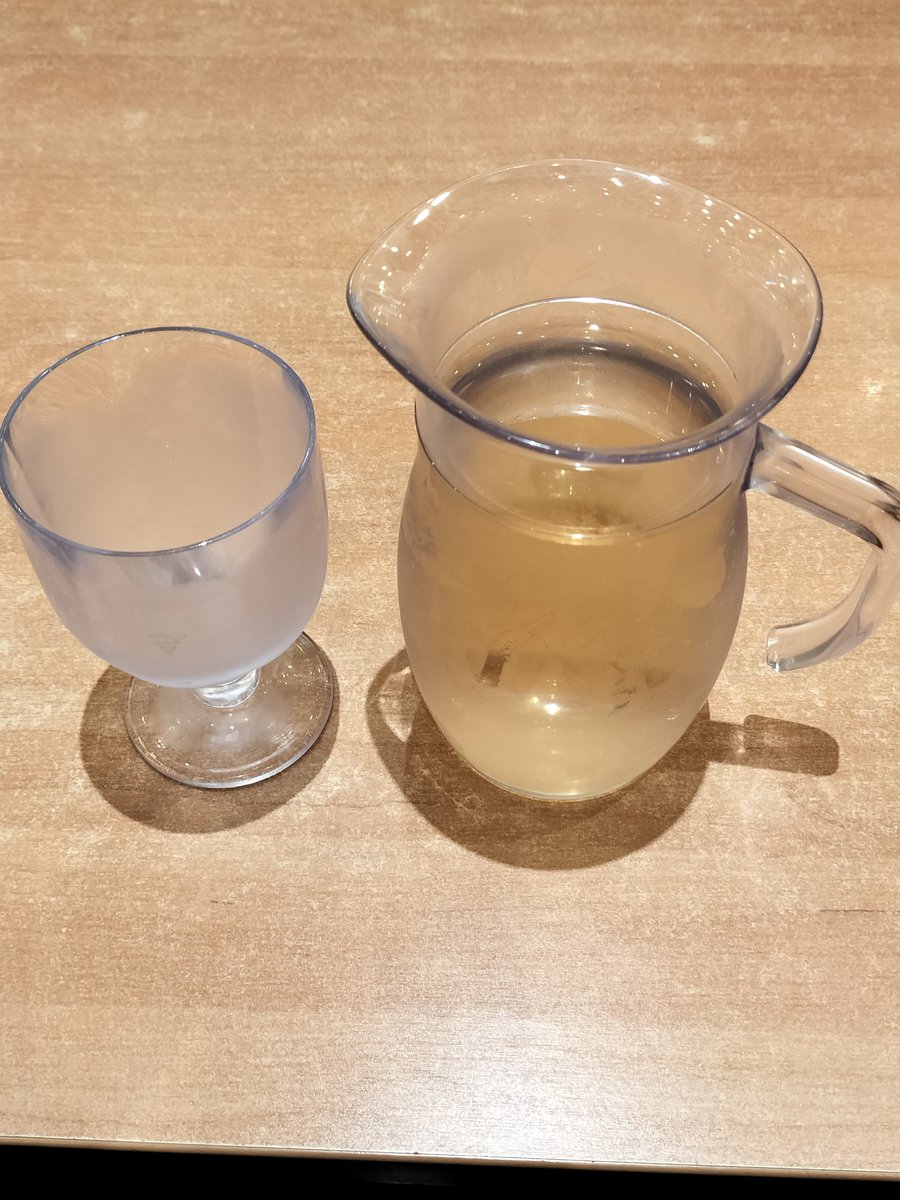 Yang_Wan_li_2's tweet photo. 夕方からサイゼリヤで一杯。
こんな日常が好きなのです。 https://t.co/wVH1ox1v5c