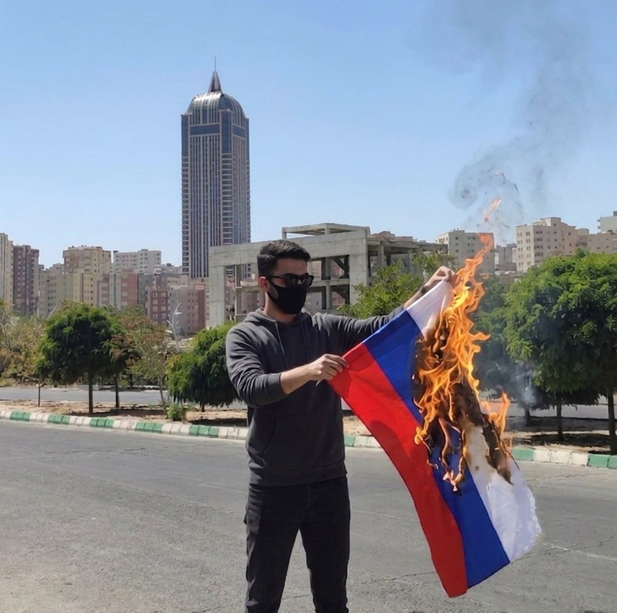 saeido_0's tweet photo. موج ضد روسی یادتون نره، ما پیروزیم ✌🏼🫡
#RussiaGetOutOfIran
#FuckPutin https://t.co/K7xGNMPLn9
