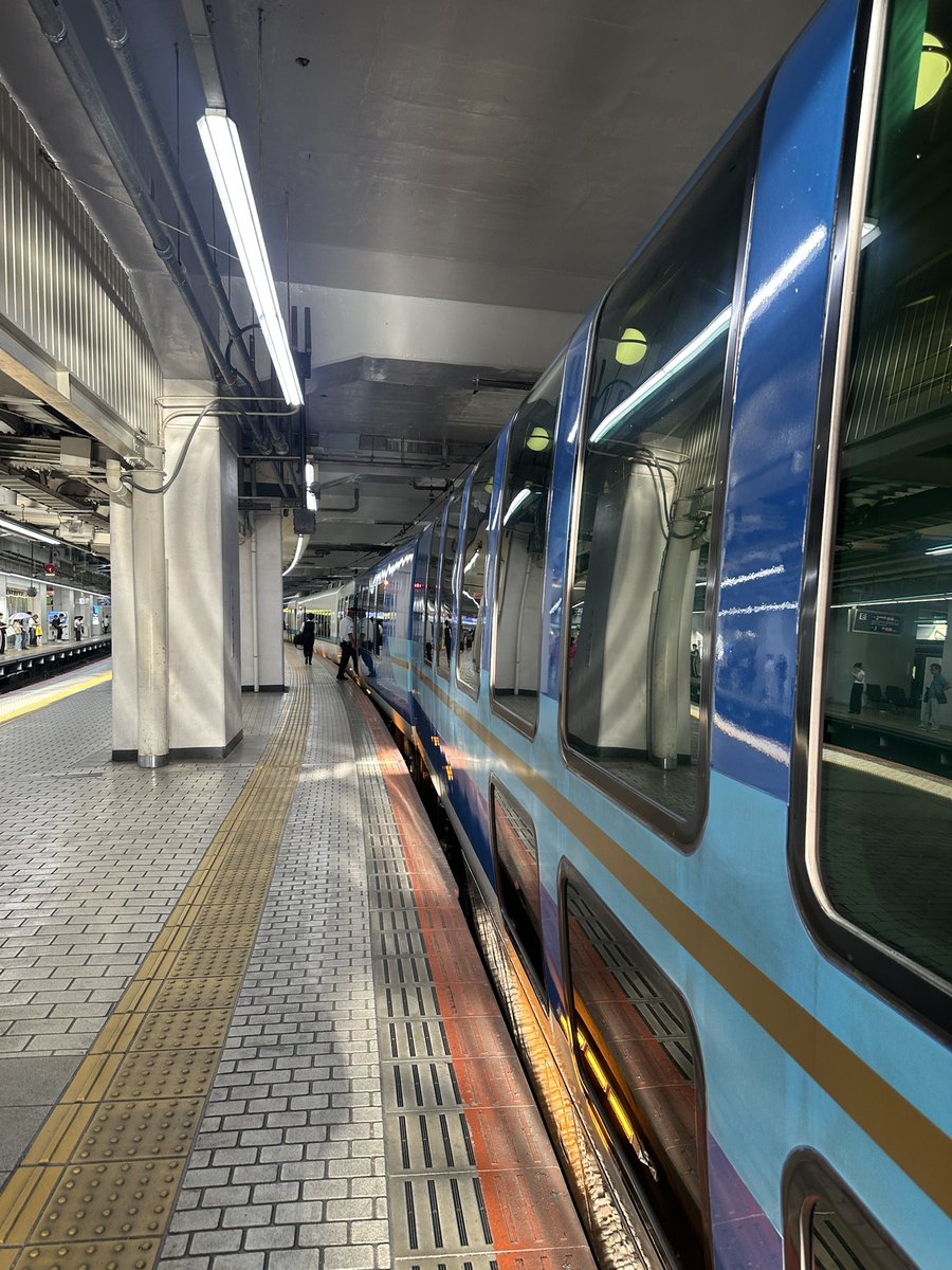 tataro99's tweet photo. 京都着3分遅れ
あっという間の伊勢市ー京都
カフェを利用するかしないかで、しまかぜの価値は全然ちがう✨
次回は個室に乗りたい✨ https://t.co/IjecWnN5V3
