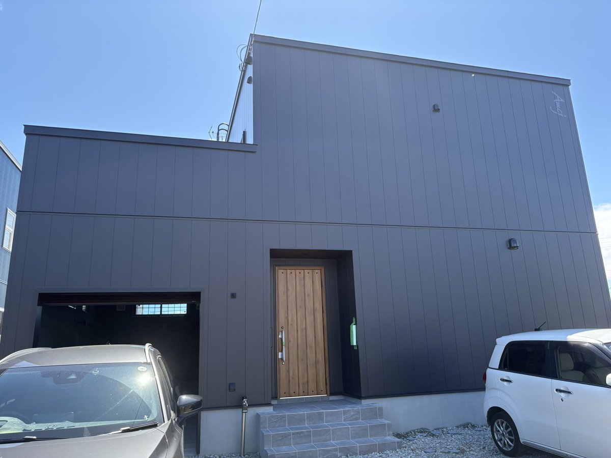 west_ptpt's tweet photo. 33歳おっさん、家を建てる。 https://t.co/UBvQMIMcWf