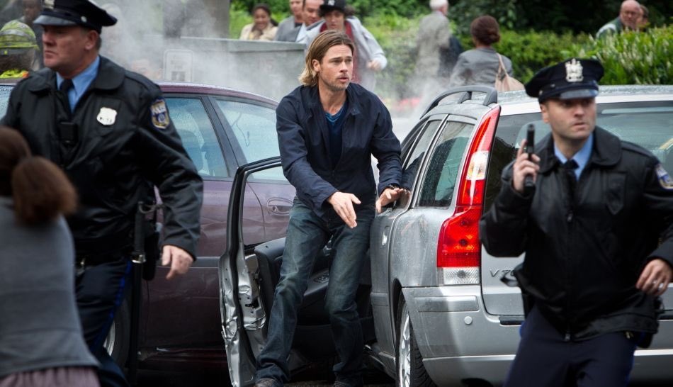 Dimson001789's tweet photo. WORLD WAR Z (2013) — MOVIE BREAKDOWN 🧟‍♂️🌍

Brad Pitt plays Gerry Lane, a former UN investigator who gets pulled back into action when a mysterious virus turns people into insanely fast, aggressive zombies. https://t.co/KfJEcDx7iL