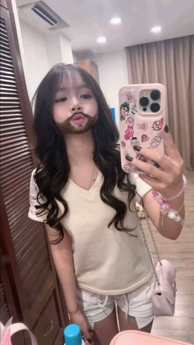 miem035's tweet photo. Hà nội rảnh hem đii date với tuii đii😆 https://t.co/oruGXxptfb
