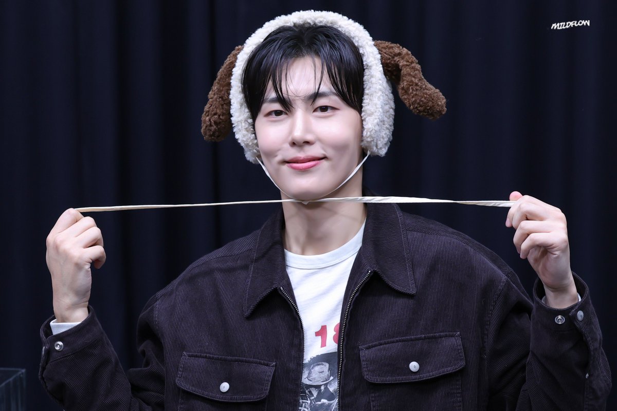mildflow_89's tweet photo. 260409

#SF9 #JAEYOON #에스에프나인 #재윤 #이재윤
#판타지로_가득찬_재윤의_여름
#JAEYOON_DAY https://t.co/FAPOTIkPej