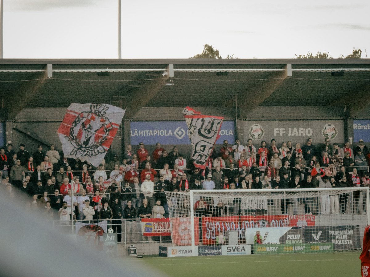 mikael_valtteri's tweet photo. 📅 8.8.2026
⚽️ FF Jaro-VPS, 1-3
🏆 Veikkausliiga 
🏟 Project Liv Arena 

Ehdottomasti tämän hetken paras stadion Suomessa. Katsomossa myös erittäin hyvä meininki molemmissa päissä, kelpasi olla. #groundhopping #suomifutis https://t.co/UCpuPqhJZs
