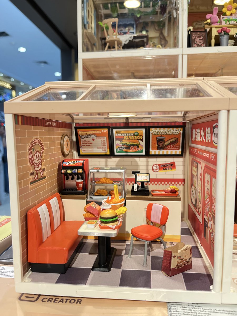 ivaivavava's tweet photo. Sumpah ini mirip restoran beneran! 😱
IN THIS ECONOMY 💫🫧
iseng liat miniature puzzle kit, innerchild langsung meronta-ronta  ga sih 🫵🏼😭 https://t.co/GYQW7RoXeC