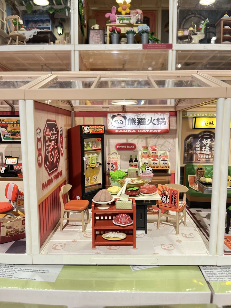 ivaivavava's tweet photo. Sumpah ini mirip restoran beneran! 😱
IN THIS ECONOMY 💫🫧
iseng liat miniature puzzle kit, innerchild langsung meronta-ronta  ga sih 🫵🏼😭 https://t.co/GYQW7RoXeC