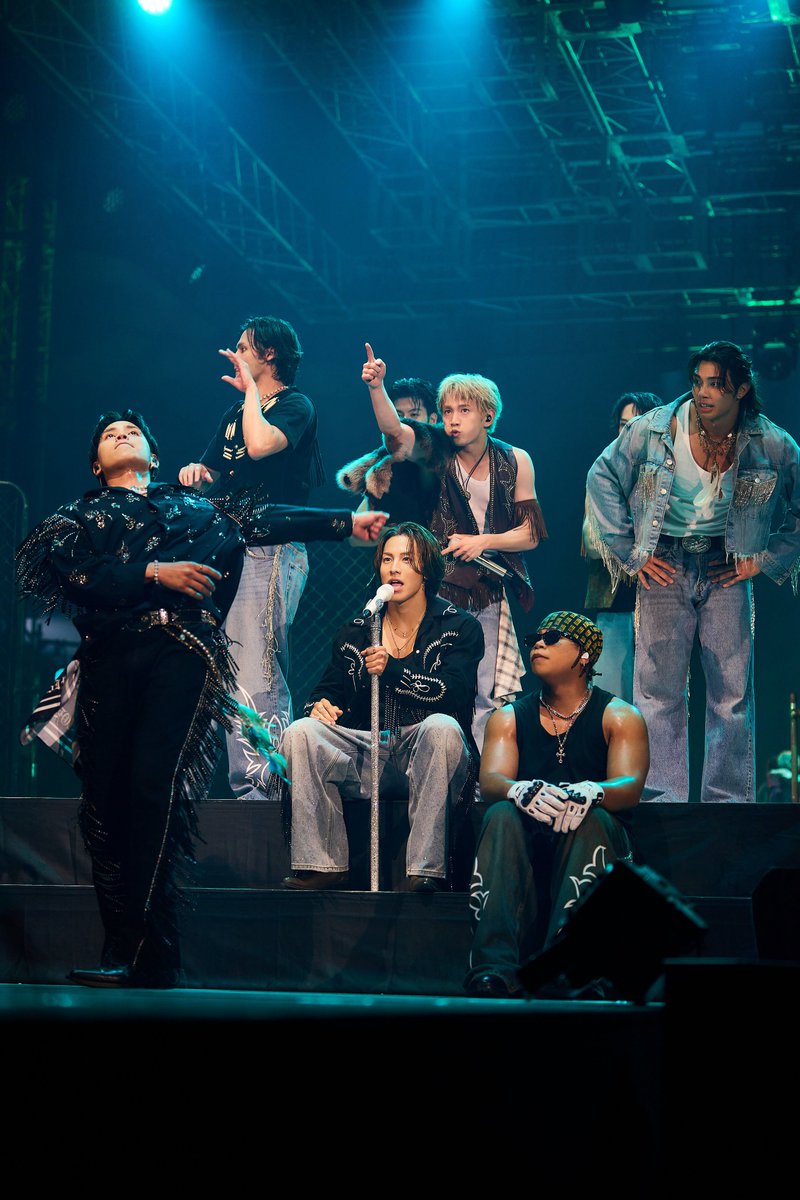 therampagefext's tweet photo. THE RAMPAGE LIVE TOUR 2026"(R)MPG"

Stage Photo📸
#THERAMPAGE 

┈┈┈┈
『THE RAMPAGE COUNTDOWN LIVE 2026→2027』
OFFICIAL FAN CLUB先行抽選予約
受付は本日23:00まで📣
https://t.co/4uoARfoNaa
┈┈┈┈ https://t.co/XbDkFdPQtV