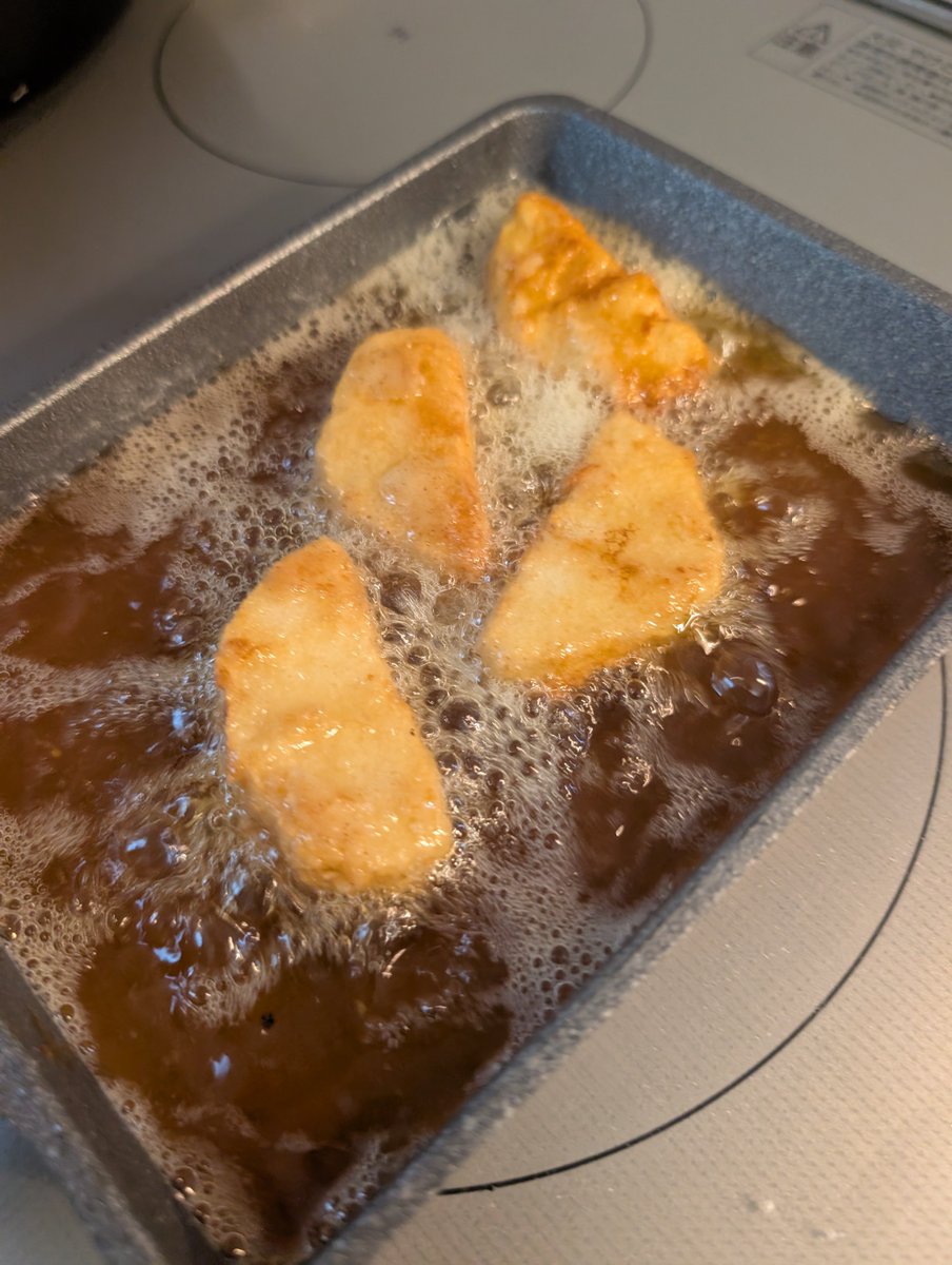 shingomikami's tweet photo. 長芋の唐揚げ揚げながら一杯やるのが最高の幸せらしいです。

#ゼロコーラ飲んでます https://t.co/wTePHARAfI