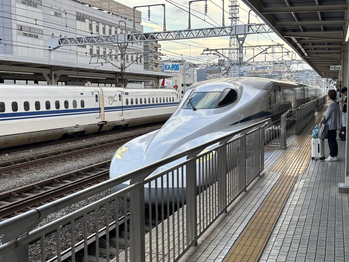 LadyLuck2357's tweet photo. 2026/08/09
東海道新幹線 こだま838号
静岡17:56→東京19:18
838A N700S J16編成
普通車自由席
743-16

静岡8分接続成功。
硬券乗車券でN700Sに乗車。
金谷で自由席特急券買っておいて良かったですねー

#ガルニエ乗車録 https://t.co/GmYbKWvtpo