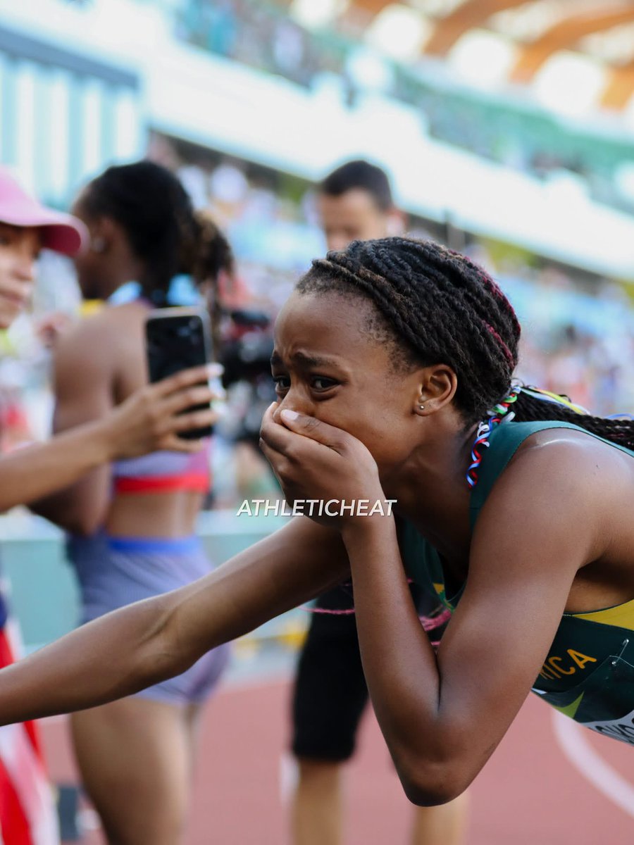 Ron_YNWA's tweet photo. WORLD U20 SILVER MEDALIST!🥈🔥🇿🇦

South Africa’s 🇿🇦 Tumi Ramokgopa delivered another outstanding performance, clocking 12.96s to claim silver in the women’s 100mH final.

After qualifying for the finals in both the 100mH and 400mH, Tumi has shown incredible versatility, consistency and composure throughout these championships.

Two finals. Two medal opportunities. And now a World U-20 silver medal to show for it.

Tumi Ramokgopa is one to watch. 🇿🇦