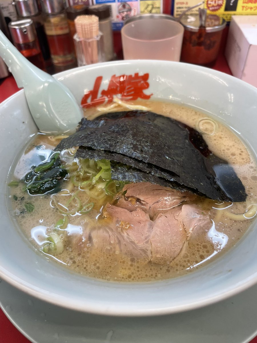 freestyle_senya's tweet photo. 土日バイトご褒美の山岡家 https://t.co/PYM05MBO1F