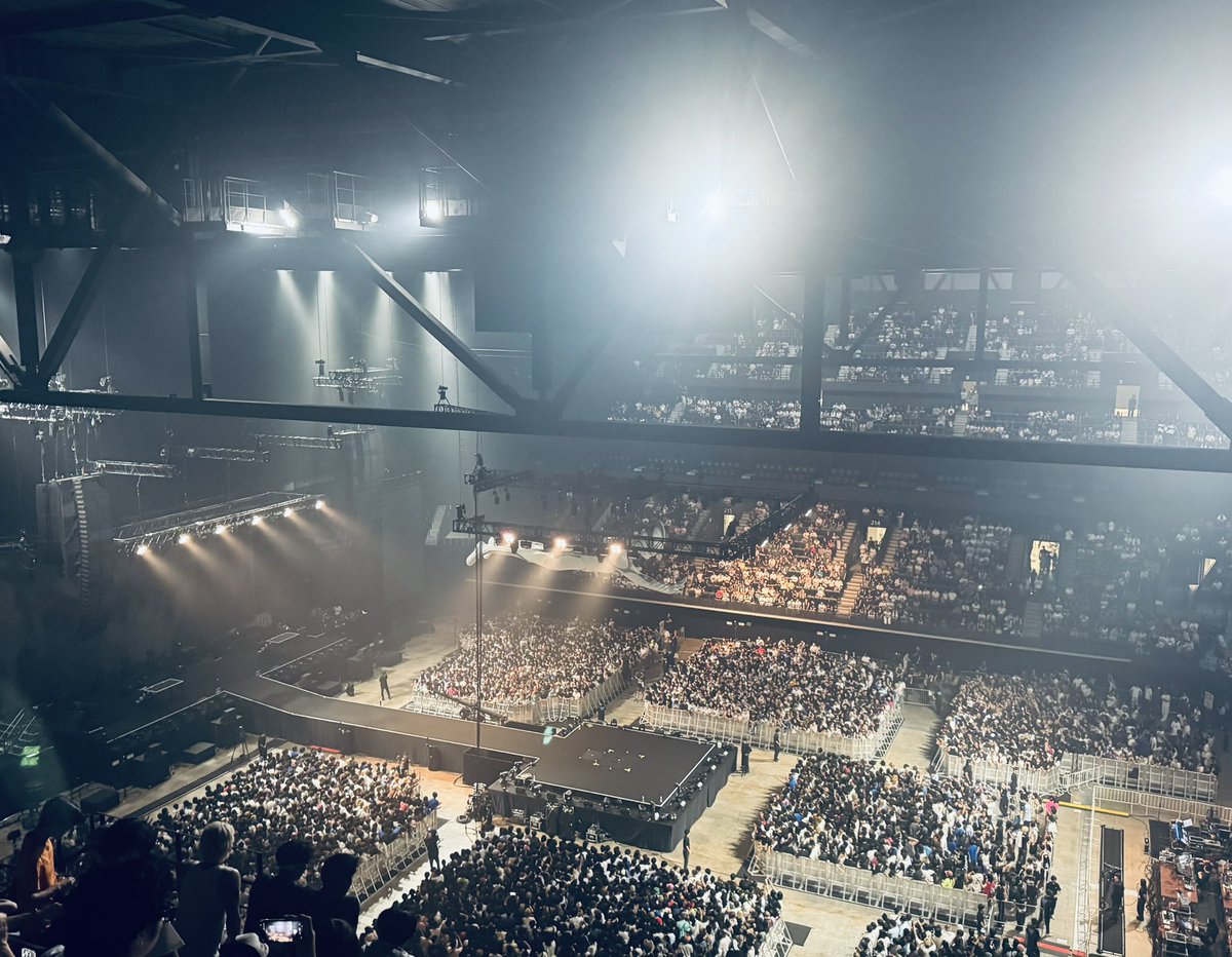 eisukeartfct's tweet photo. 本日はラストTohjiさんを観にこちらに https://t.co/sCs28FvGkQ