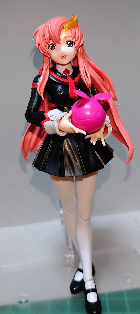 fear04042's tweet photo. #30MS
#SU01
#フィギュアライズスタンダード
制服シリーズ続き。
冬優子とラクス。
ラクスは首のボールジョイント径が30MSの規格より大きいのでパーツ自作して取り付けました。 https://t.co/lwqvxM3ua2