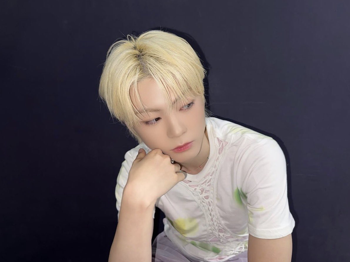 0hongie's tweet photo. 홍이 미모 자랑🍋 https://t.co/VtrP95fdol