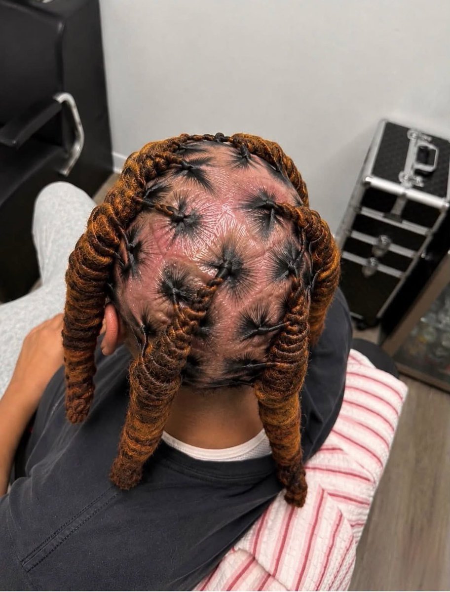 Faidat0744's tweet photo. Please will this hair style fit me https://t.co/2uTWWEvL3N