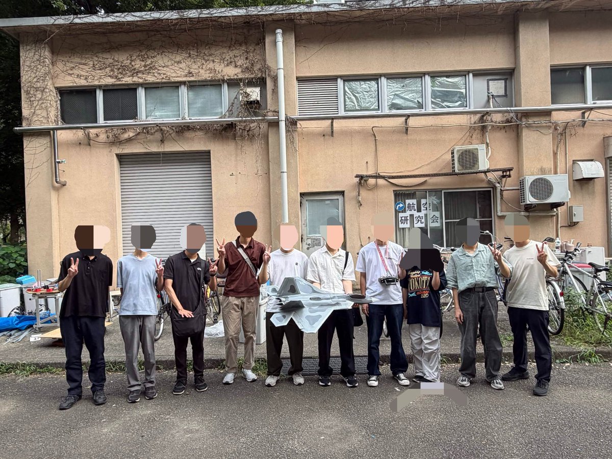kyoto_spaceeng's tweet photo. 本日、東京農工大学の航空研究会様に訪れて交流させていただきました！
マルチコプターやCanSatなど様々な分野のロボットを見せていただき、メンバー一同とても刺激になりました✨本日いただいた技術や知見を活かしてこれからの活動も頑張っていきます💪
@tuatbm https://t.co/QrKWTeMoEp