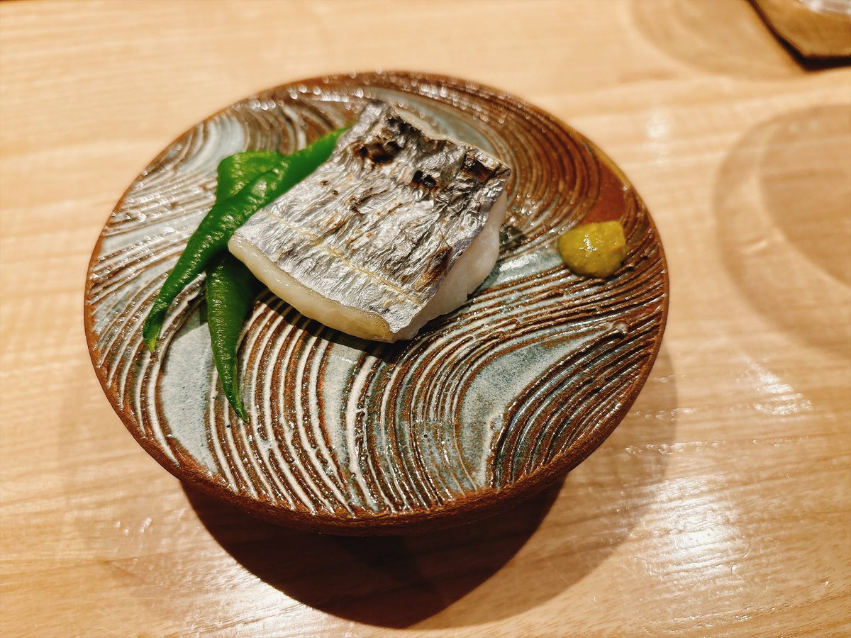 iwharapeko's tweet photo. 8/8sat夜-すし日和

あじ
とろさわら
太刀魚塩焼き
気仙沼かつおあたりネギ https://t.co/ku0rD4DWL0