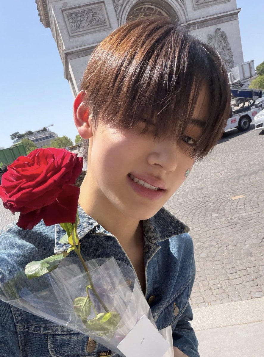 vetementis's tweet photo. EOM SEONGHYEON https://t.co/XV6Jmd4LXY