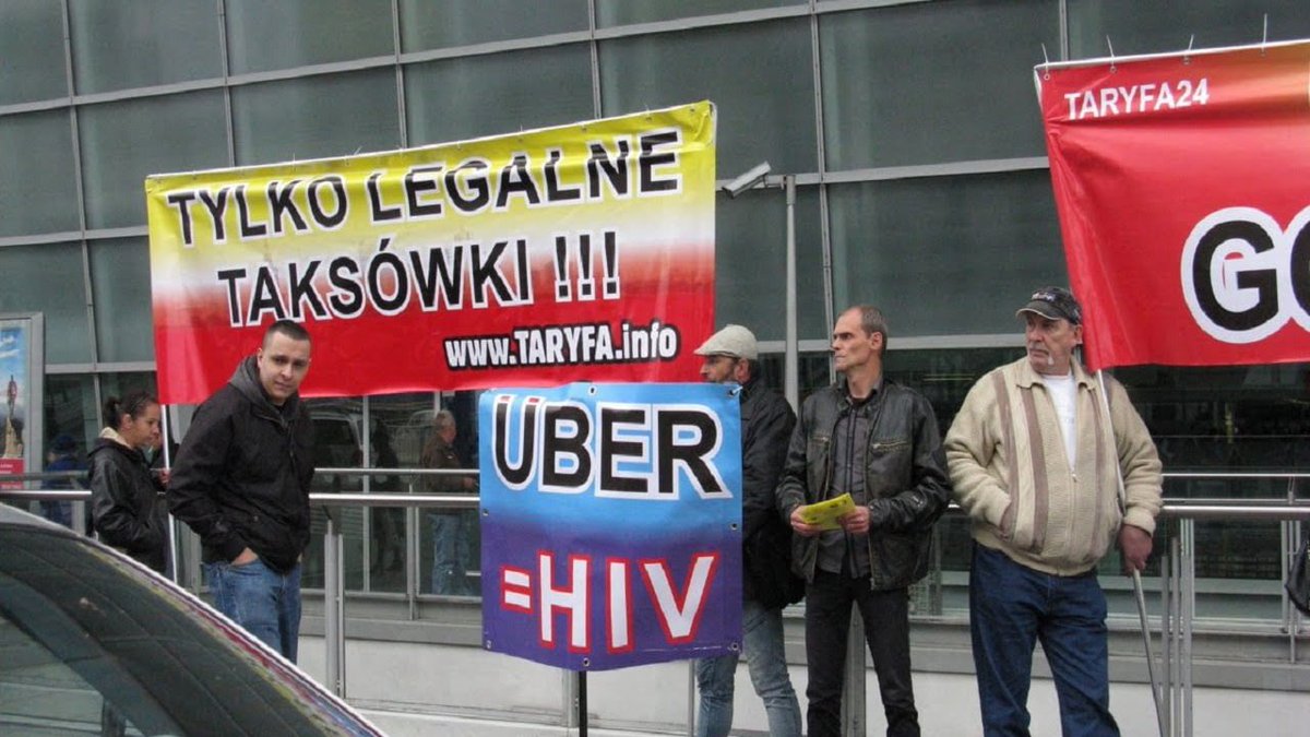 KaziuWu's tweet photo. Ależ internet się z tego śmiał, a chłop trafił w sam środek tarczy xD

Teraz ciapaki w autach wam gwałcą córki, a wy dalej uważacie się za mądrzejszych bo oglądacie podcasty Jakuba Dymka.

Wiedza ludu i starych bab>intelektualiści z jutub. https://t.co/SehC60AWJk
