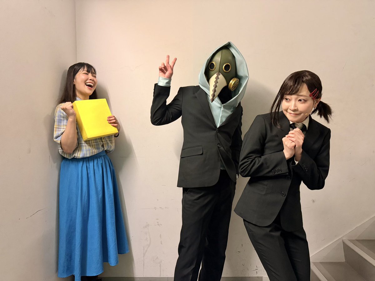shimbaru_minami's tweet photo. #チェンステ　京都4公演目、ご来場の皆様ありがとうございました!!

本日は暴力の魔人さんと、またしてもコベニちゃんと📷大好きなバディ。カーテンコールで、後ろから2人を見てるのが好きです♡

「募金お願いします！

はっ！ありがとうございます！！ダブルでっ！！

（....素敵な方達。お仕事頑張ってください）」