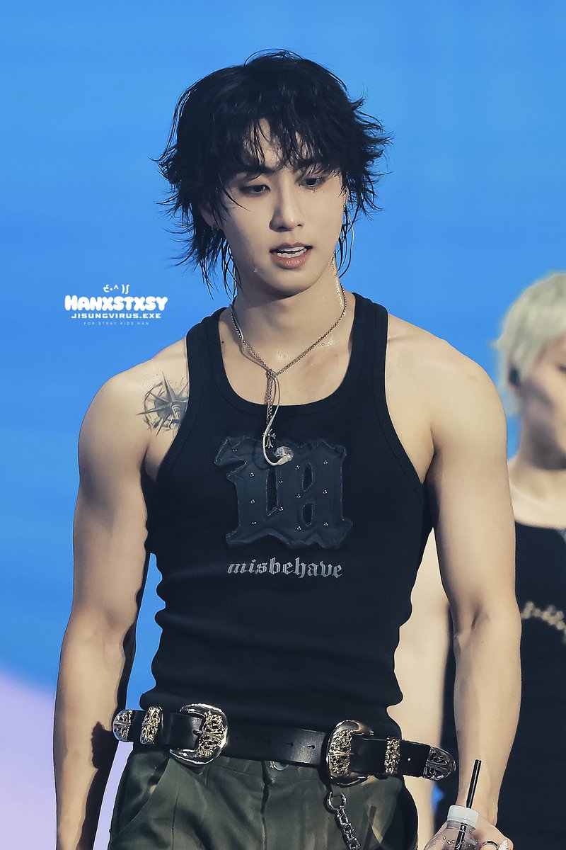 jisungvirus_exe's tweet photo. 260801 RUN IT 
💪💪💪

#한 #HAN #한지성 #ハン #스트레이키즈 #StrayKids #RUN_IT #RUN_IT_SEOUL https://t.co/XHmZ9z7Wq3