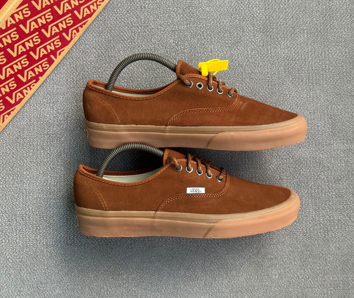 faith_shoes_'s tweet photo. #WalkwithConfidence
👣 VANS
✅ QUALITY IS ASSURED
🔷 Price
         45,000/=
🔷 Size
          40–45
🚛 Delivery Dar na mikoani tunatuma
📍 Tupo K/koo mt. Congo&amp;narung'ombe
📞0692930987 Whatsapp
☎️0798481584 Call https://t.co/7zvzeVCQcC