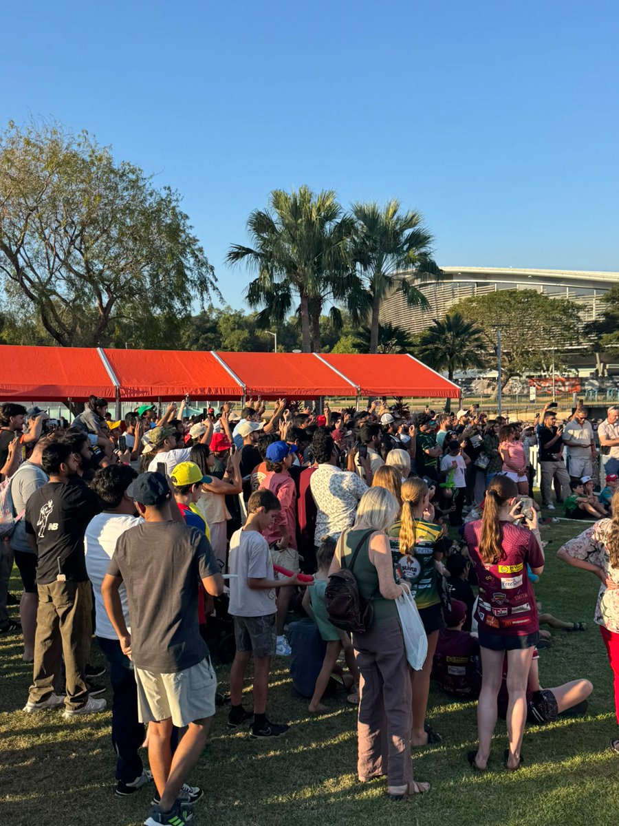 criczonecomau's tweet photo. 📸 Scenes from Darwin Waterfront as cricket fans turned out to meet the Australian Men’s Test team ahead of the First Test against Bangladesh.

Excitement builds for the return of Test cricket to the Top End after 22 years. 🏏🇦🇺 https://t.co/NExdwyA07a