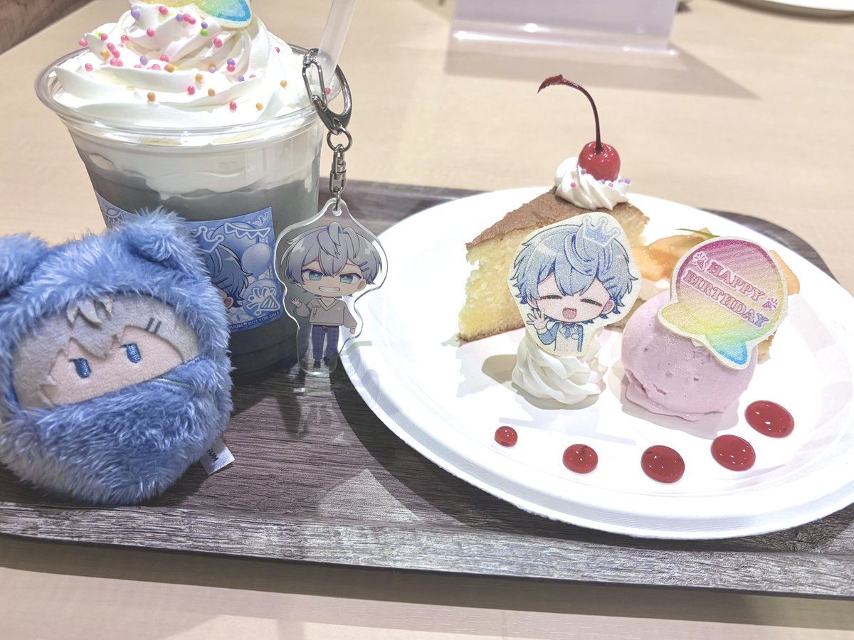 rabbit71389's tweet photo. @Hiro_clflpeach くん

ヒロくんのお誕生日に、お祝いの気持ちを込めてツリビレのケーキを食べてきました✨️

ヒロくんお誕生日おめでとう🥳🤍
 #からぴち https://t.co/mcxHPvTmee