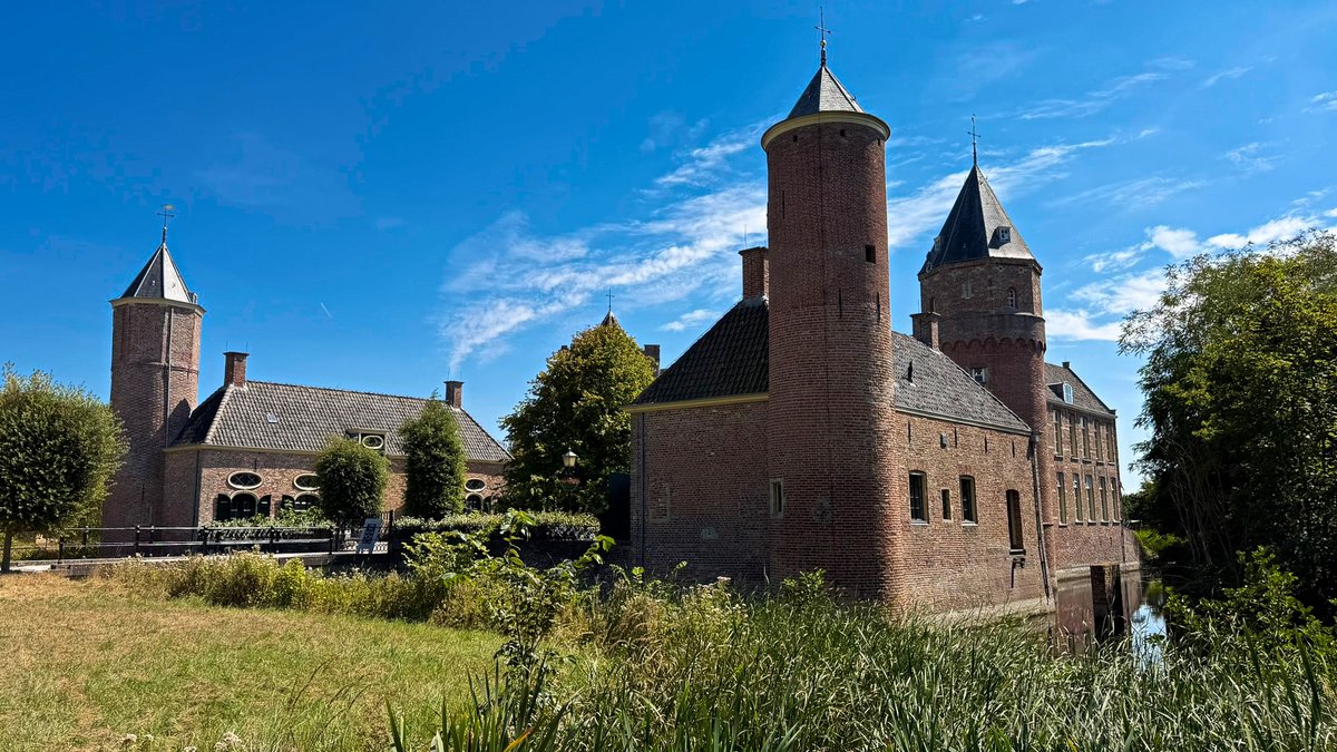 WalkingRoel's tweet photo. Hierbij deel 2 van de #FotoTop12 van mijn #Hanzestedenpad-wandeling van gisteren (08-08-2026) in @provzeeland, van #Westkapelle naar #Kamperland: https://t.co/t8zHnoPAXC