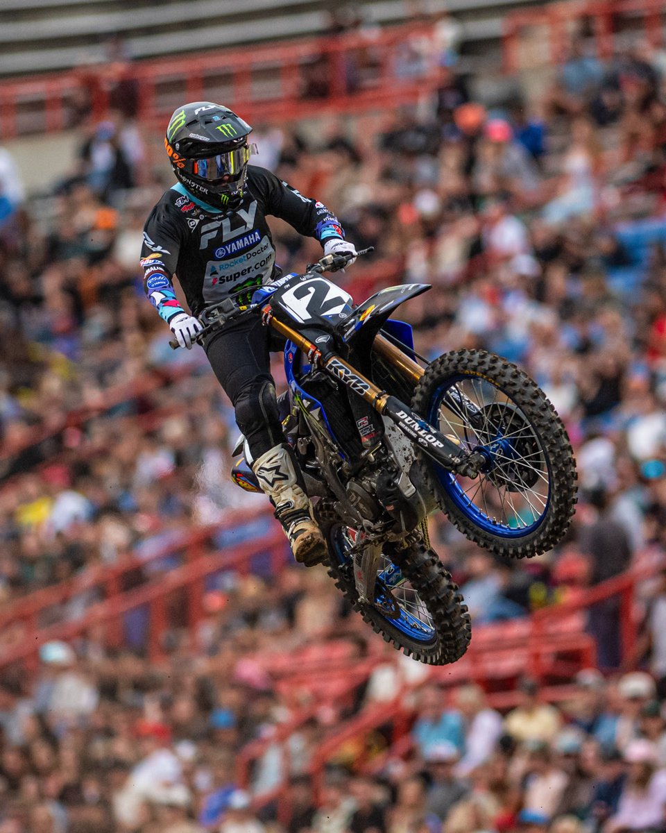 motoonline's tweet photo. π The SX1 victory is Cooper Webbβs in Calgary after splitting wins with Justin Hill, as Max Anstie dominated SX2. π¨π¦ Let us know your biggest takeaways from @FIMWSX round one! #MotoOnline #WorldSupercross #WSX https://t.co/jYOeA5Ub62